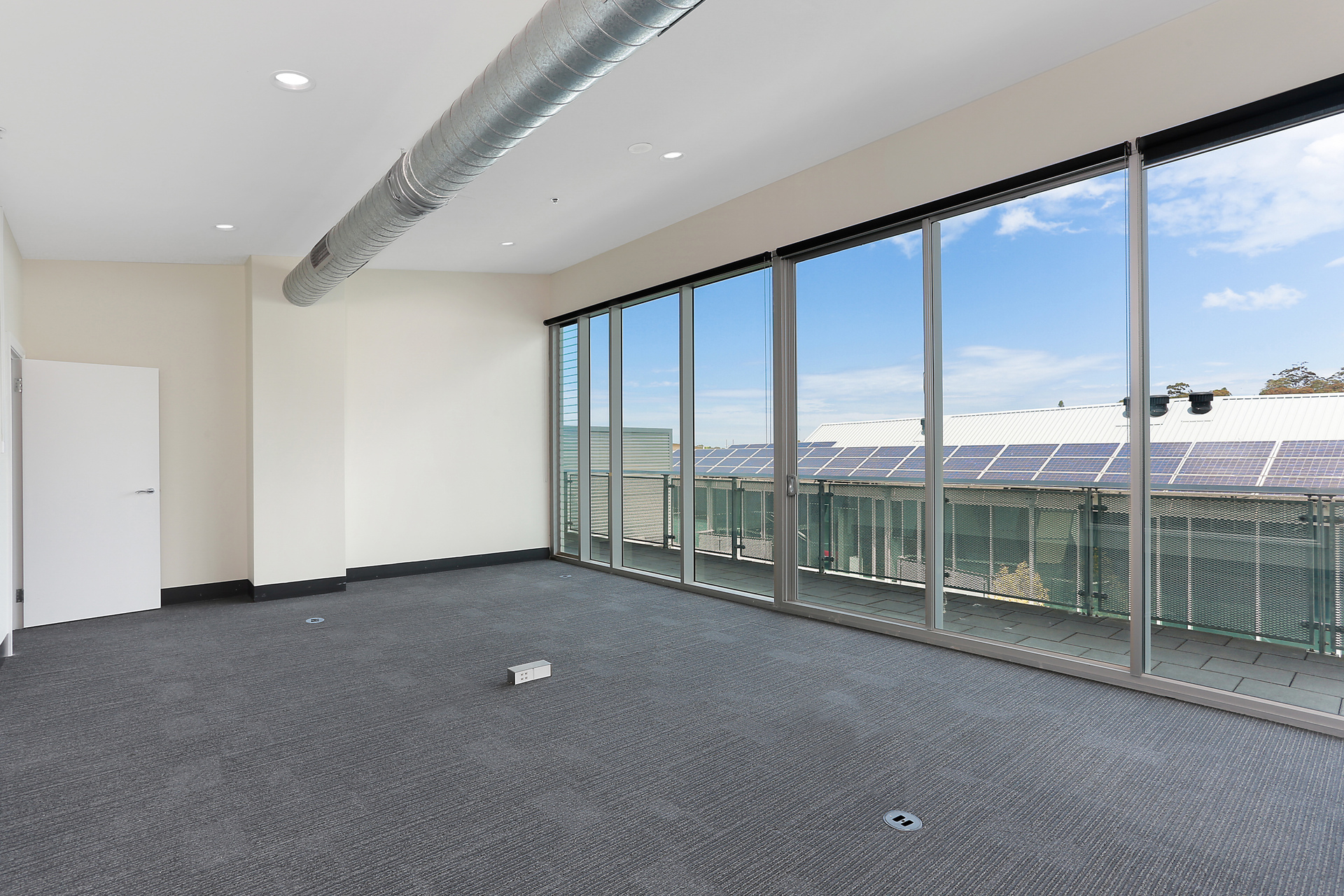 Spectacular office space � Owner says LEASE IT.